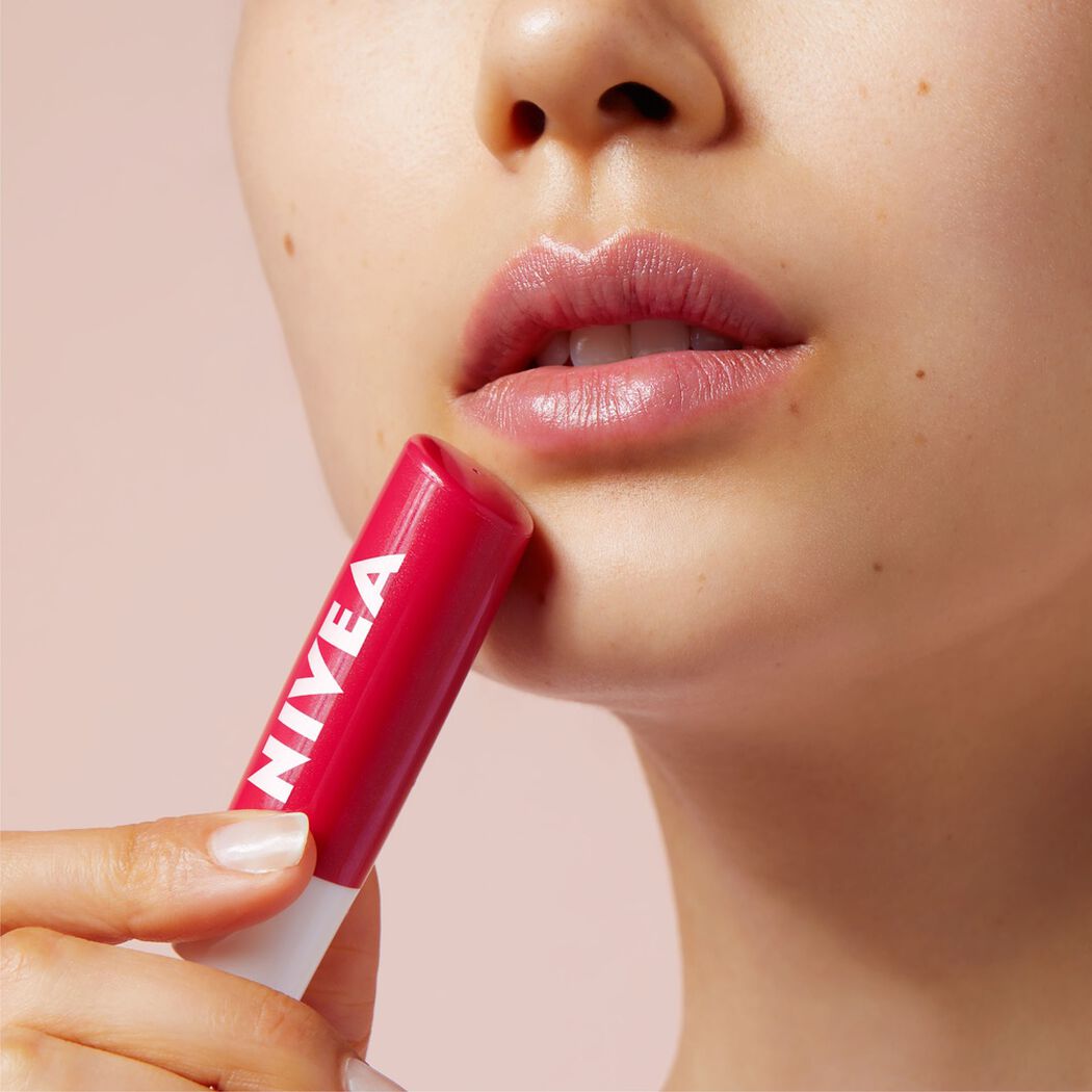 Protector Labial Nivea Cherry Shine 5 mL, , large image number 4
