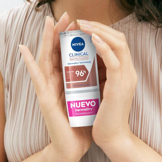 NIVEA  Clinical Antitranspirante Roll on femenino 50ml, , large image number 3